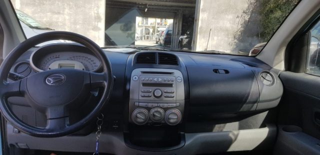 DAIHATSU Sirion usata 5