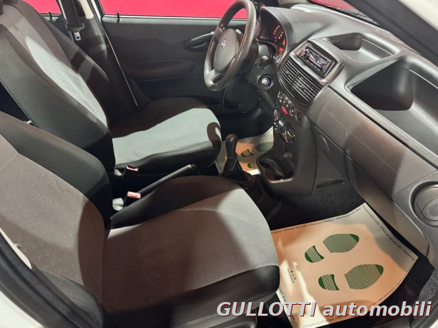 FIAT Punto usata 13