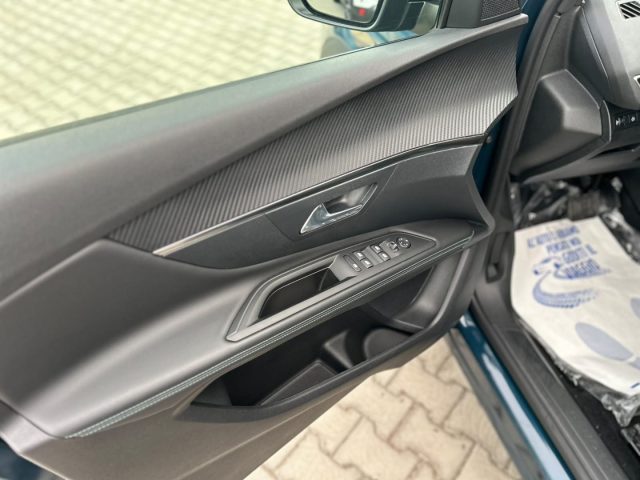PEUGEOT 3008 usata, con Climatizzatore