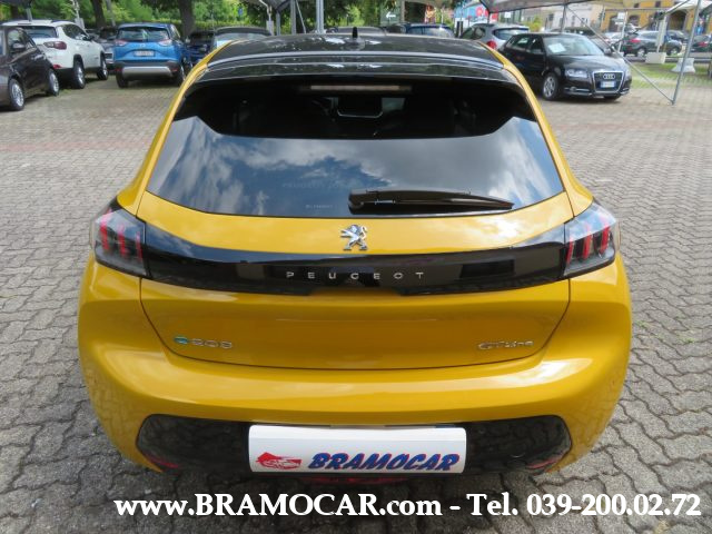 PEUGEOT 208 usata, con Boardcomputer