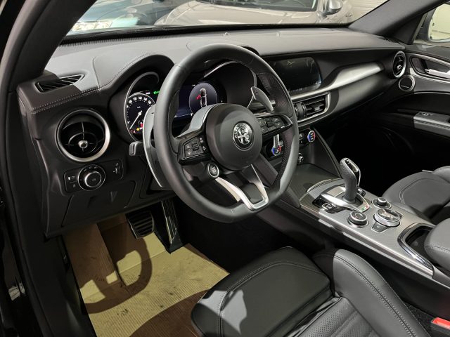 ALFA ROMEO Stelvio usata, con Controllo automatico clima