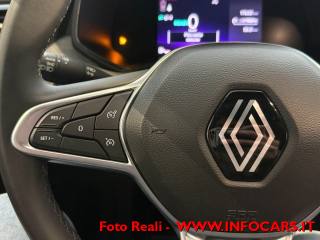 RENAULT Clio usata, con USB