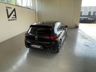 VOLKSWAGEN Golf usata, con Boardcomputer
