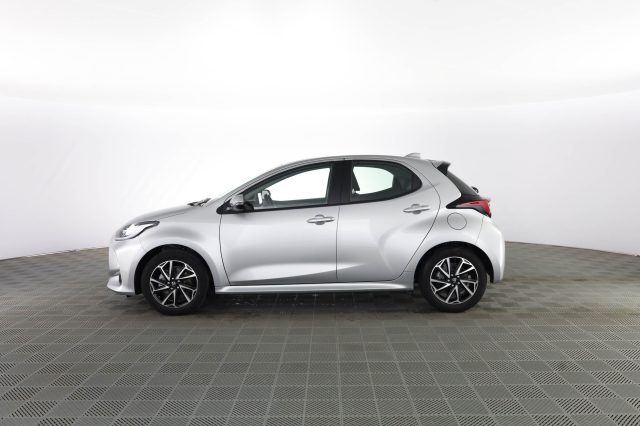 TOYOTA Yaris usata 5