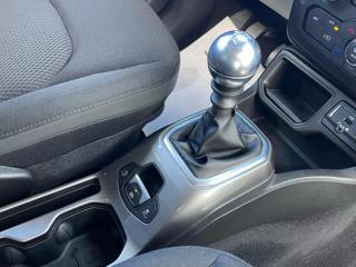 JEEP Renegade usata, con USB