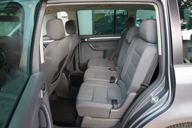 VOLKSWAGEN Touran usata, con Boardcomputer