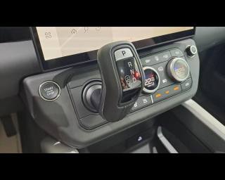 LAND ROVER Defender usata, con Frenata d