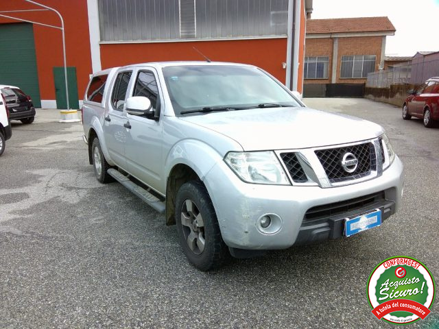 NISSAN Navara usata, con Specchietti laterali elettrici