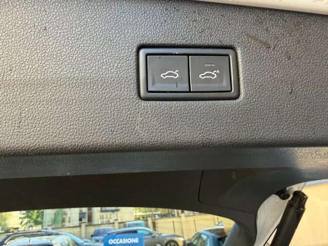 VOLKSWAGEN Tiguan Allspace usata, con Sistema di navigazione