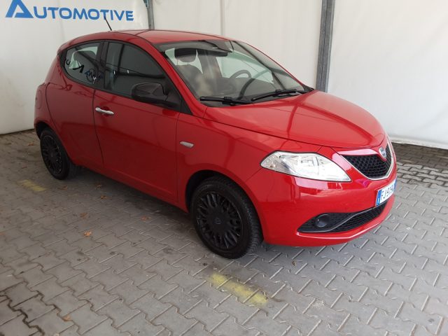 LANCIA Ypsilon usata, con Airbag