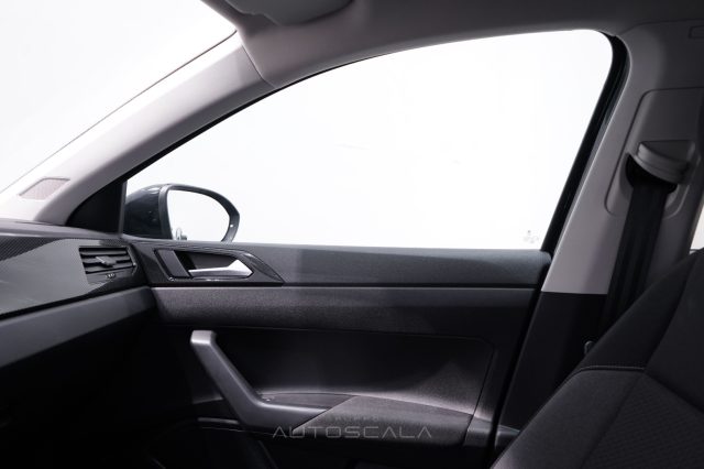 VOLKSWAGEN Taigo usata, con Frenata d