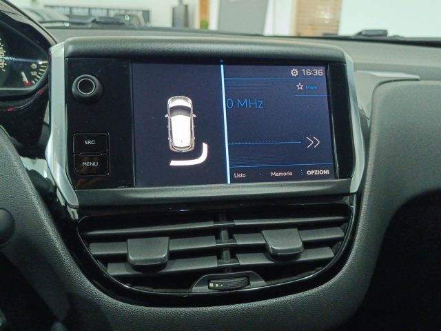 PEUGEOT 208 usata, con Sistema di navigazione