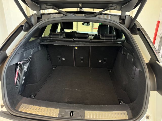 LAND ROVER Range Rover Velar usata, con Park Distance Control