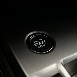 PEUGEOT 308 usata, con Fari LED