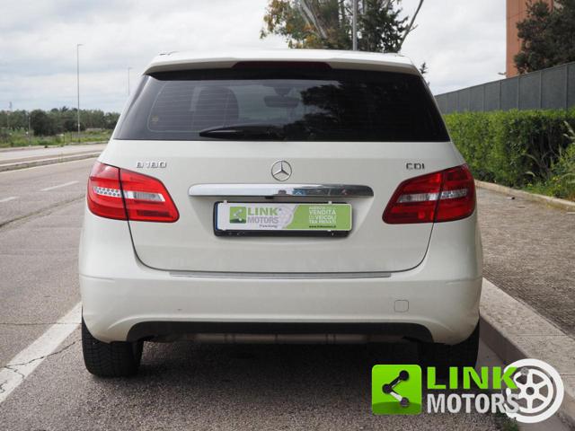 MERCEDES-BENZ B 180 usata, con Sistema di navigazione