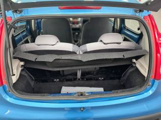 PEUGEOT 107 usata, con Sistema di navigazione