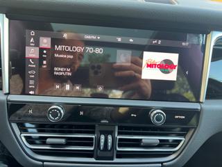 PORSCHE Macan usata, con Boardcomputer