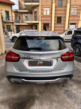 MERCEDES-BENZ GLA 180 usata, con Chiusura centralizzata