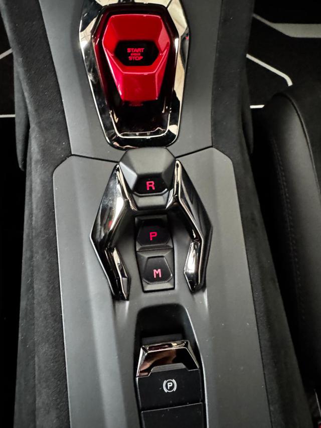 LAMBORGHINI Huracan usata 22