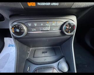 FORD Fiesta usata, con Sensori di parcheggio posteriori