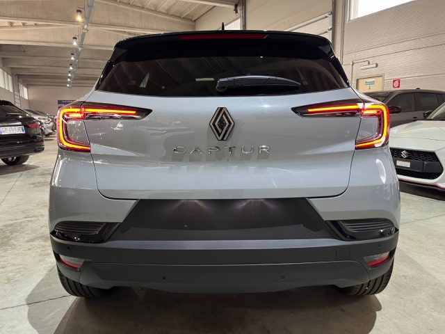 RENAULT Captur usata, con Autoradio