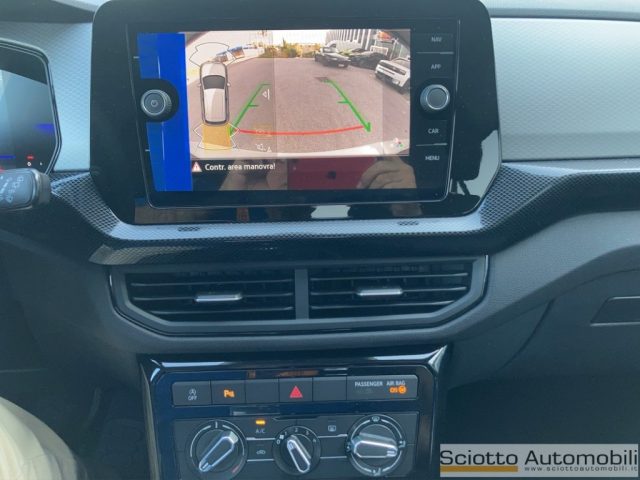 VOLKSWAGEN T-Cross usata, con Sedile posteriore sdoppiato