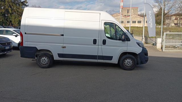 PEUGEOT Boxer usata, con Autoradio