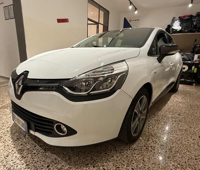 RENAULT Clio usata, con Airbag
