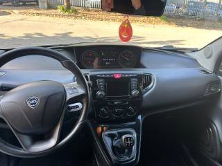 LANCIA Ypsilon usata, con Autoradio