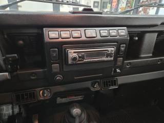 LAND ROVER Defender usata 25