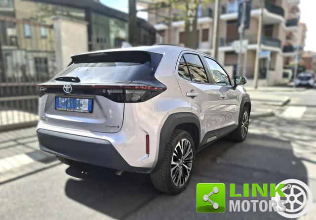 TOYOTA Yaris Cross usata, con Autoradio