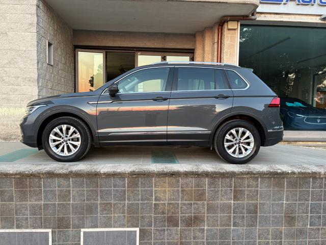VOLKSWAGEN Tiguan usata, con Boardcomputer