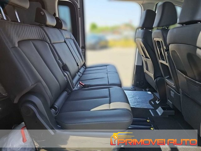 HYUNDAI Staria usata, con Autoradio
