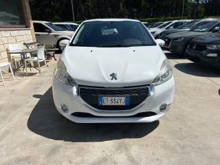 PEUGEOT 208 usata, con Airbag
