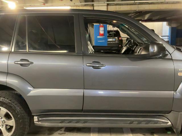 TOYOTA Land Cruiser usata, con Controllo automatico clima