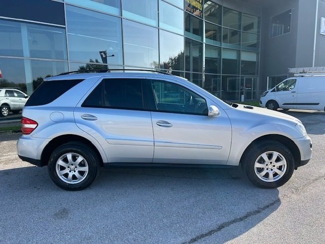 MERCEDES-BENZ ML 320 usata, con Airbag laterali