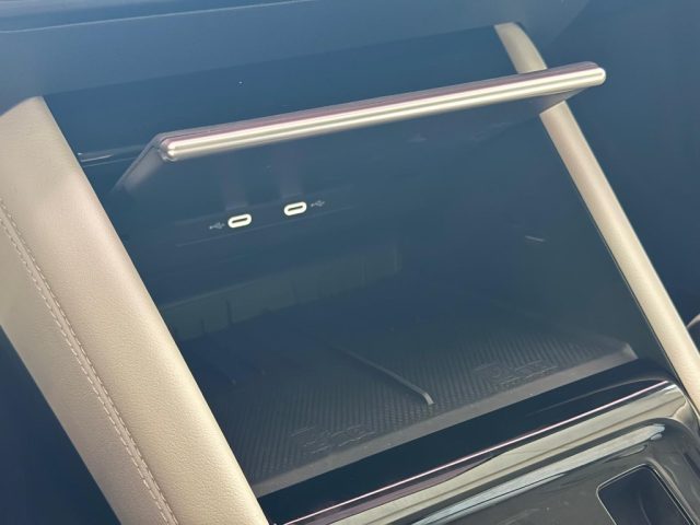 VOLKSWAGEN Tiguan usata, con Servosterzo