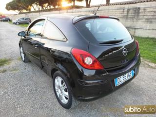 OPEL Corsa usata, con Chiusura centralizzata