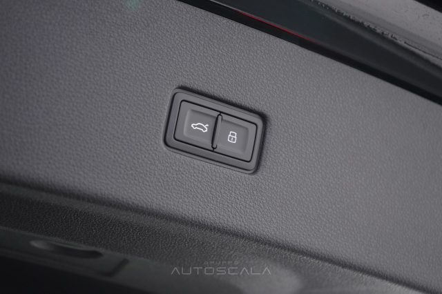 AUDI Q8 usata 49