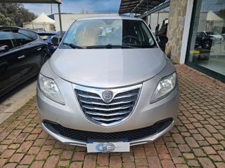 LANCIA Ypsilon usata, con Airbag