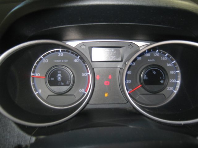 HYUNDAI iX35 usata, con Specchietti laterali elettrici