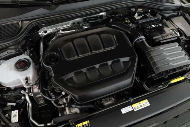 VOLKSWAGEN Golf GTI usata, con Volante in pelle