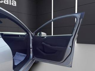 RENAULT Clio usata, con Touch screen