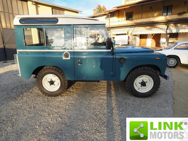 LAND ROVER Defender usata 3