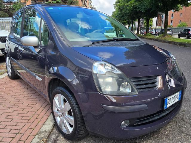 RENAULT Modus usata, con Controllo automatico clima