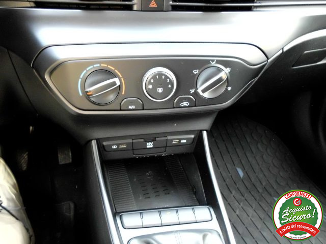 HYUNDAI i20 usata, con Touch screen