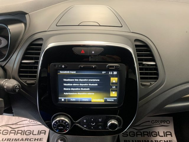 RENAULT Captur usata, con Touch screen