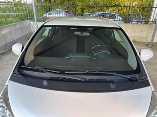 TOYOTA iQ usata, con Autoradio digitale