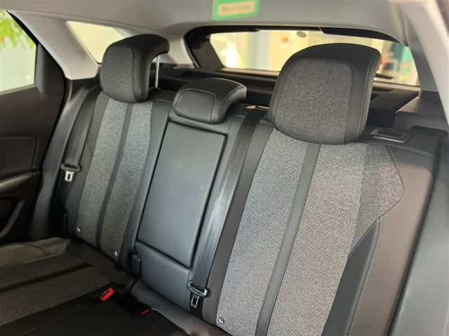 PEUGEOT 3008 usata, con Fendinebbia