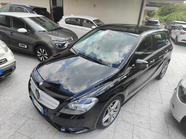 MERCEDES-BENZ B 180 usata, con Alzacristalli elettrici